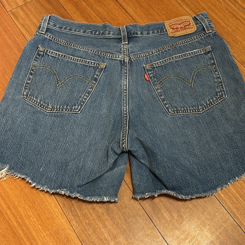 Levi 501 Button Fly Cutoffs - Picture 3 of 7